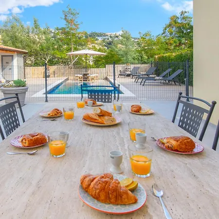 Somptueux - Piscine Privee - Parking Appartement *