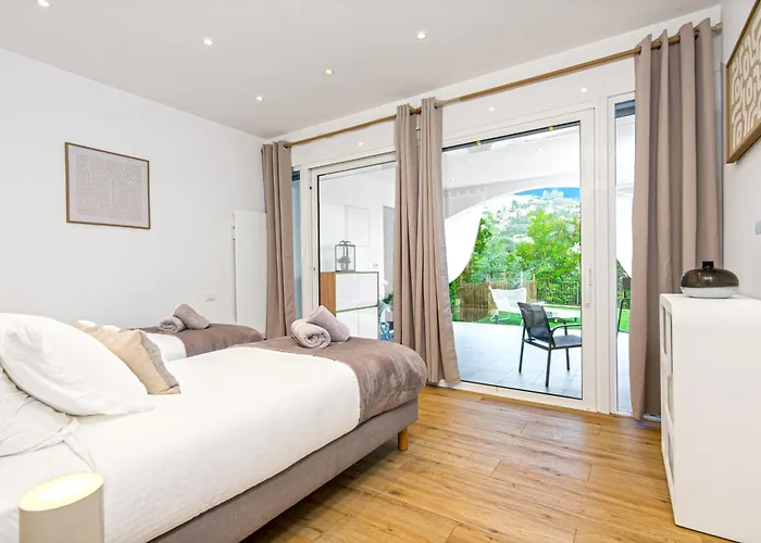 Somptueux - Piscine Privee - Parking מנטון