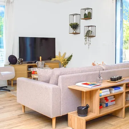 Somptueux - Piscine Privee - Parking Apartment *