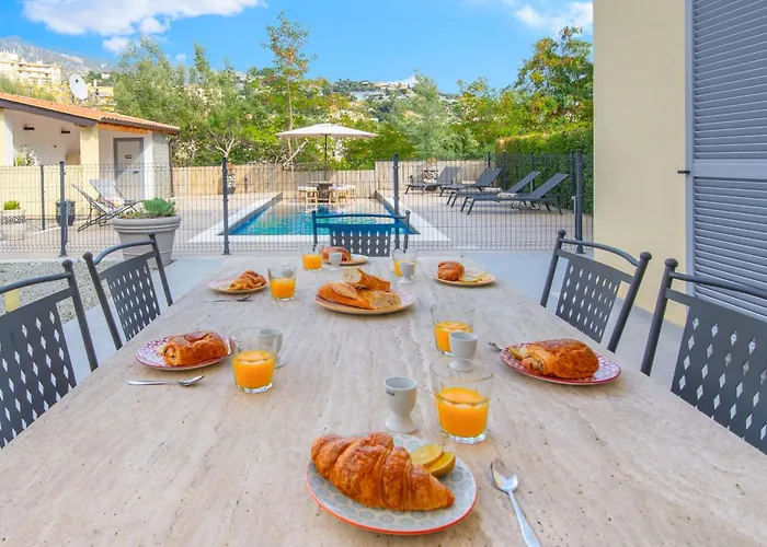 Somptueux - Piscine Privee - Parking Appartement *