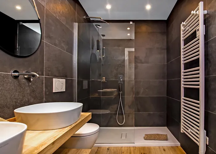 Appartement Somptueux - Piscine Privee - Parking