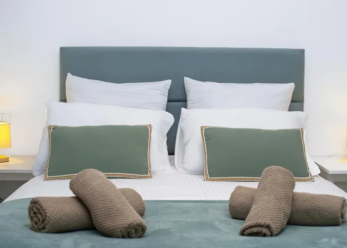 Apartment Somptueux - Piscine Privee - Parking *